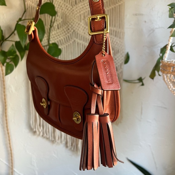 Coach Legacy Amanda Crossbody Bag 19925 Brown Leather Turnlock Tassel Rare - Picture 2 of 13